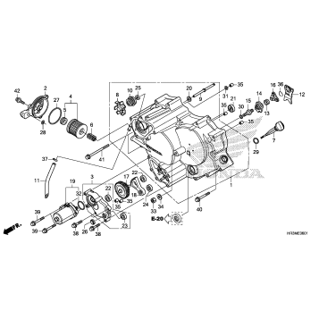 FRONT CRANKCASE COVER    (2)