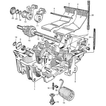 LOWER CRANKCASE + KICK STARTER