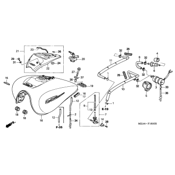 FUEL TANK (VTX1300S'03)