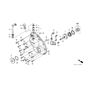 RIGHT CRANKCASE COVER