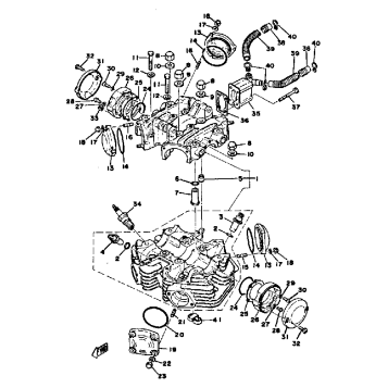 CYLINDER HEAD COVER XS650C