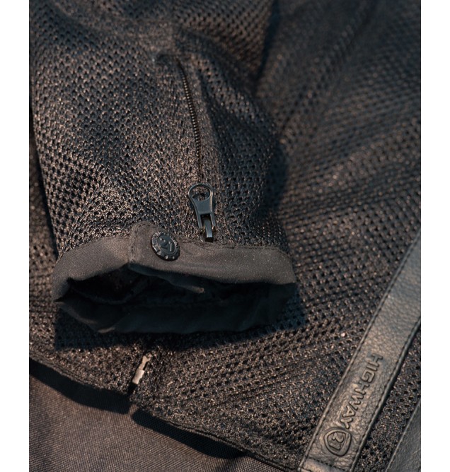 Turbine Mesh Jacket