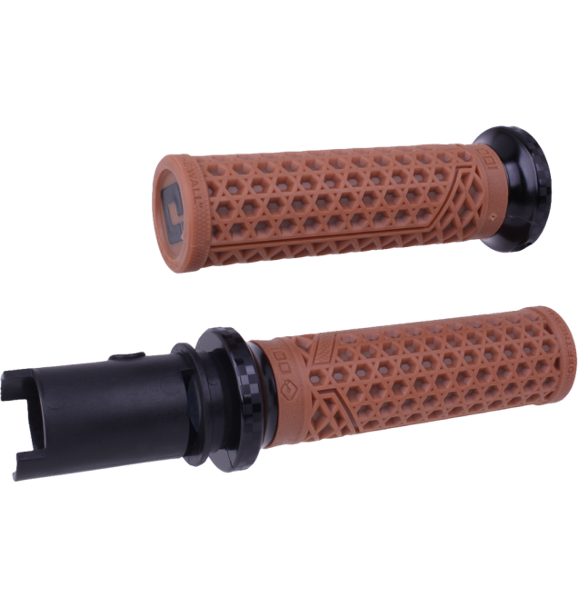 V-TWIN LOCK-ON; VANS SIGNATURE `23-24 CVO GUM RUBBER/CHECKER