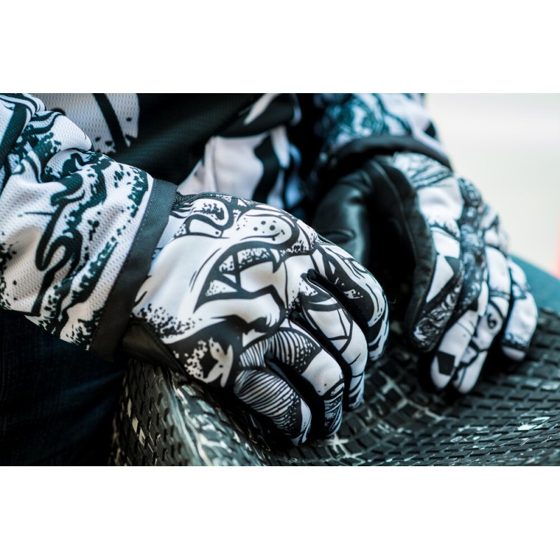 Subvert Gloves Subvert Gloves
