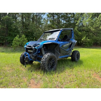 VERSA VENT TOOLLESS WINDSHIELDS
