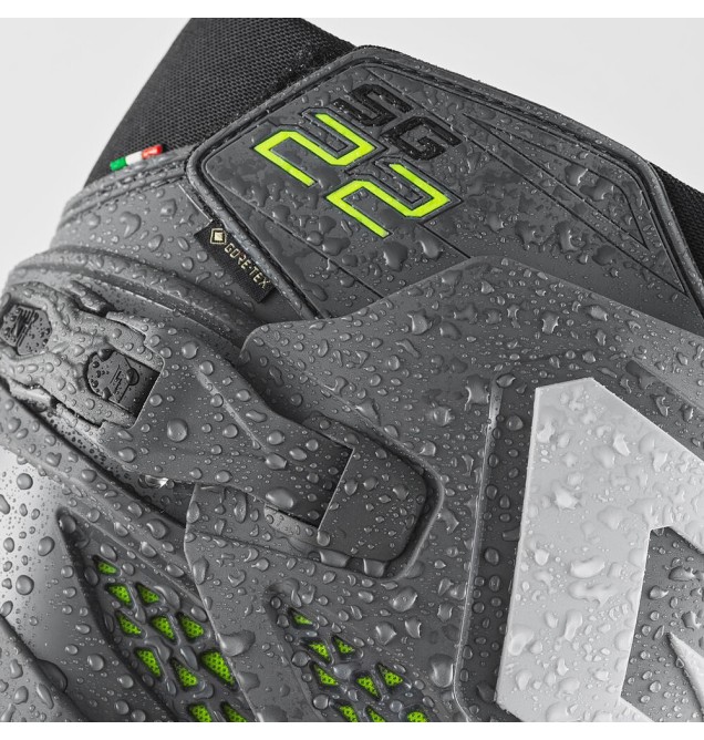 SG-22 Gore-Tex Enduro Boots