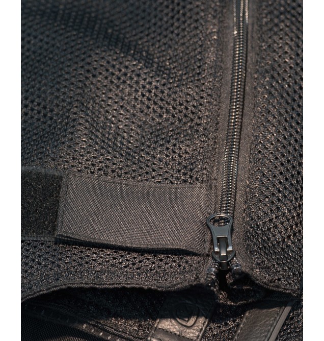 Turbine Mesh Jacket