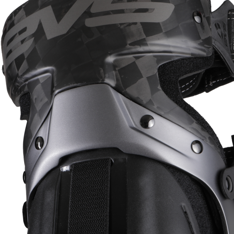 Axis Pro Knee Brace Axis Pro Knee Brace